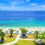 Spiros & Dimitris View House